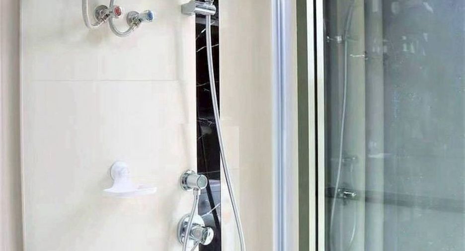 For sale 1 bed condo in Pathum Wan, Bangkok