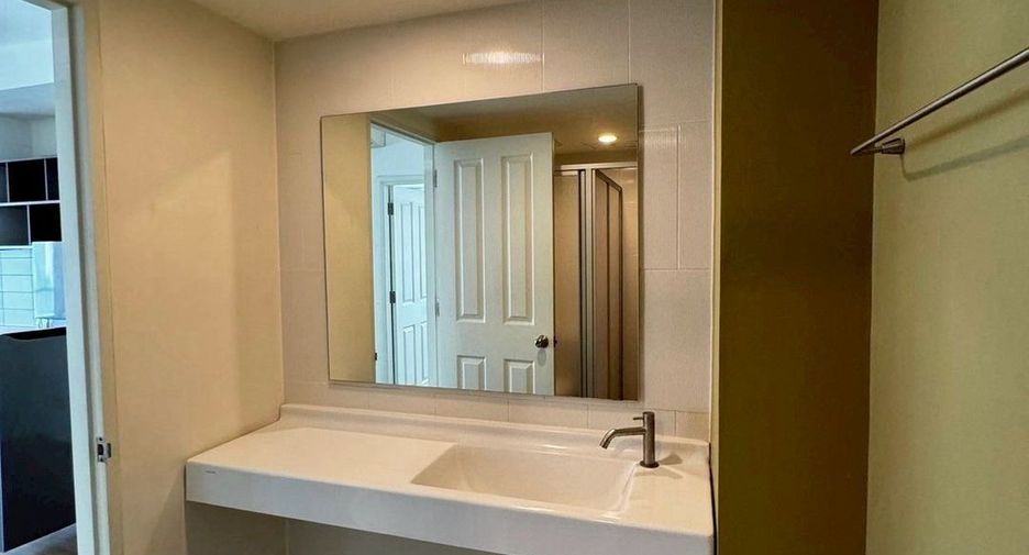 For sale 2 bedrooms condo in Mueang Nonthaburi, Nonthaburi
