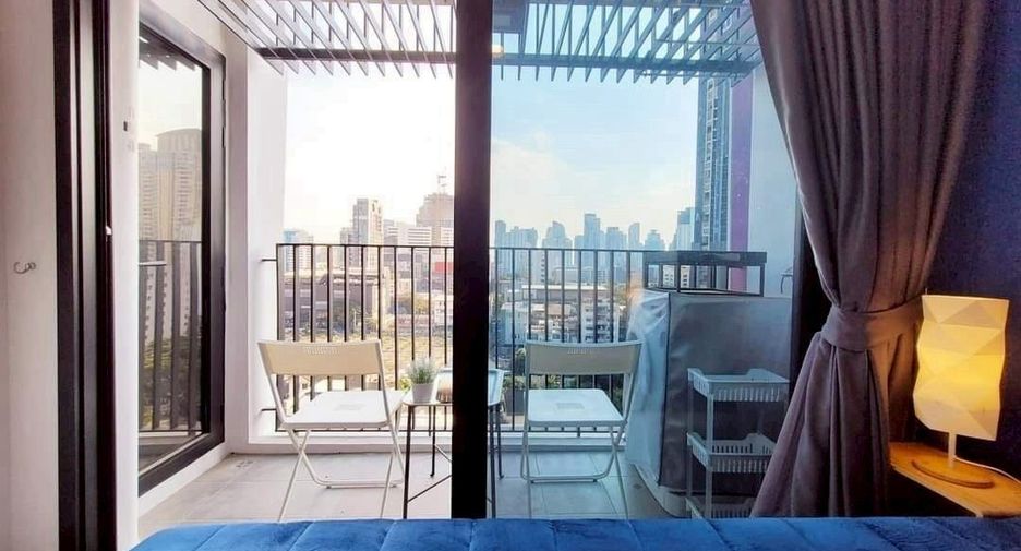 For sale 1 bed condo in Watthana, Bangkok