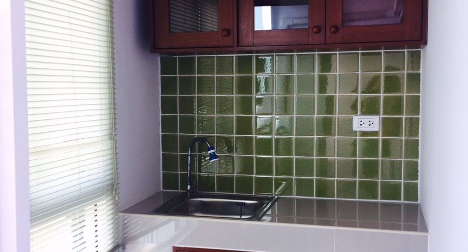 For rent 1 bed condo in Phra Khanong, Bangkok