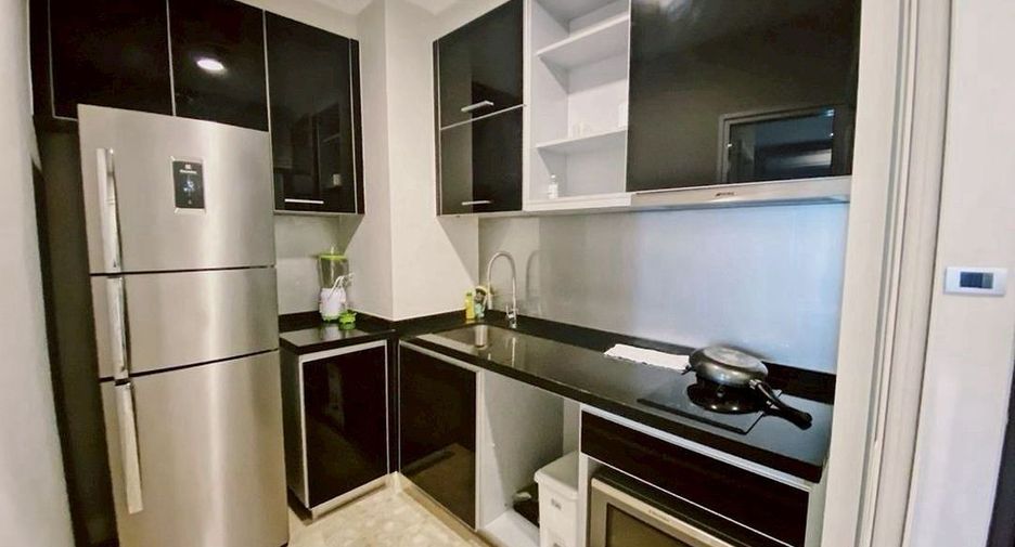 Condo en alquiler de 1 habitaciones en Khlong Toei, Bangkok