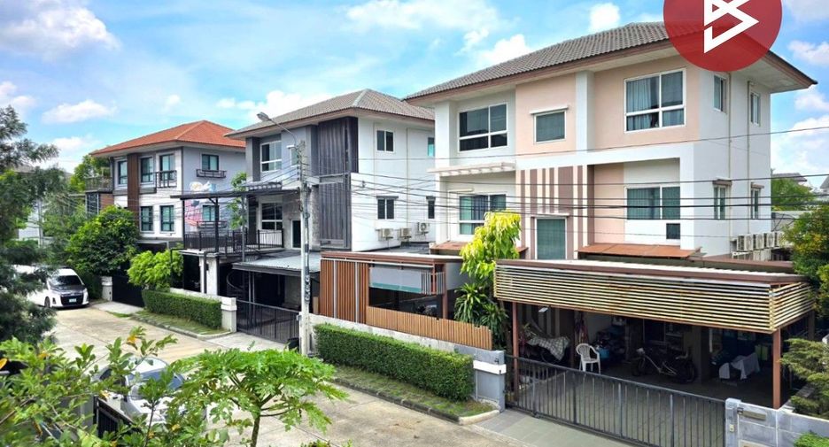 For sale 3 bedrooms house in Mueang Nonthaburi, Nonthaburi