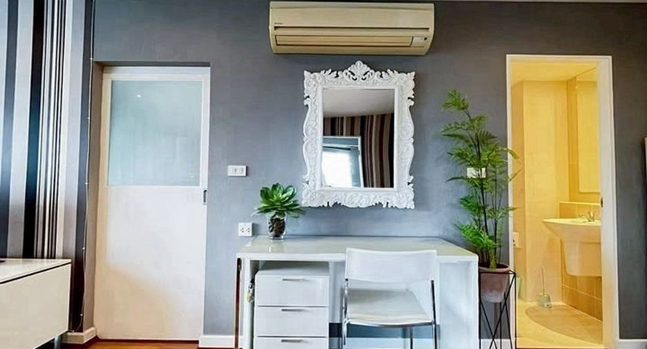 For sale 1 bed condo in Khlong Toei, Bangkok