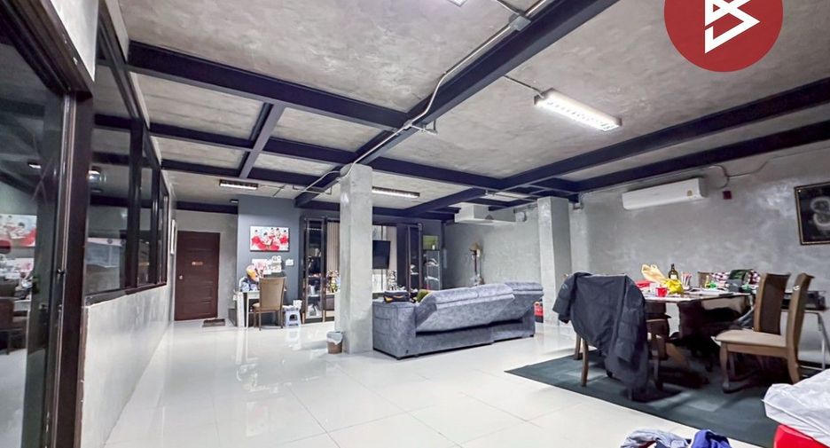 For sale 3 bedrooms house in Mueang Roi Et, Roi Et