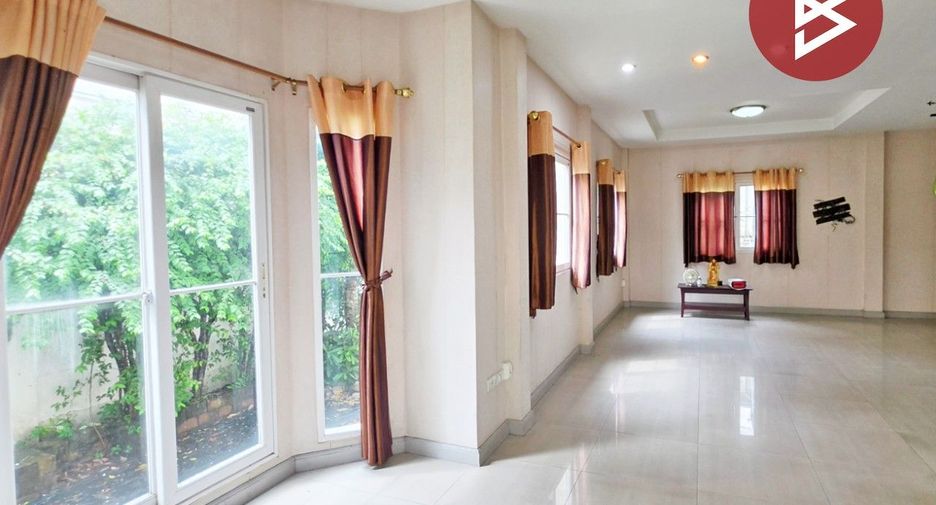For sale 3 bedrooms house in Mueang Nonthaburi, Nonthaburi