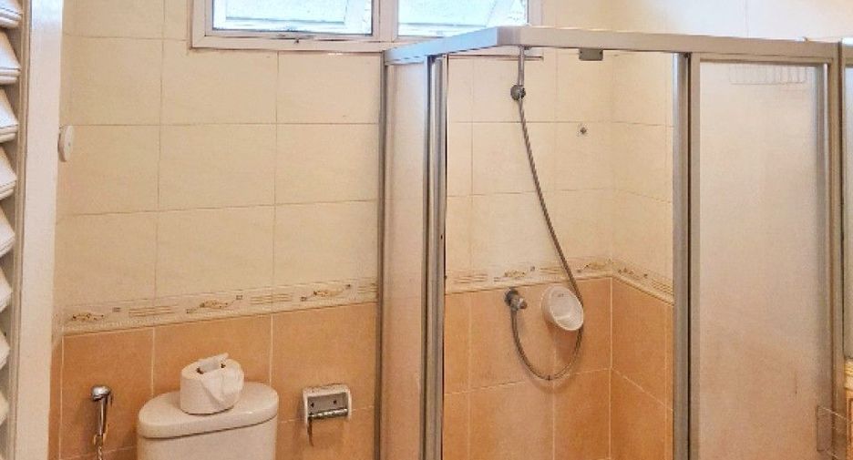 For sale 3 bedrooms house in Mueang Nonthaburi, Nonthaburi