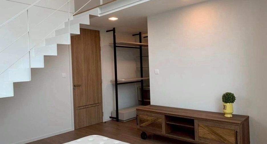 For rent and for sale 3 bedrooms house in Saphan Sung, Bangkok