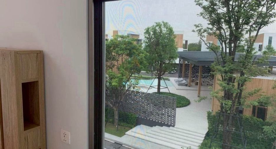 For rent and for sale 3 bedrooms house in Saphan Sung, Bangkok