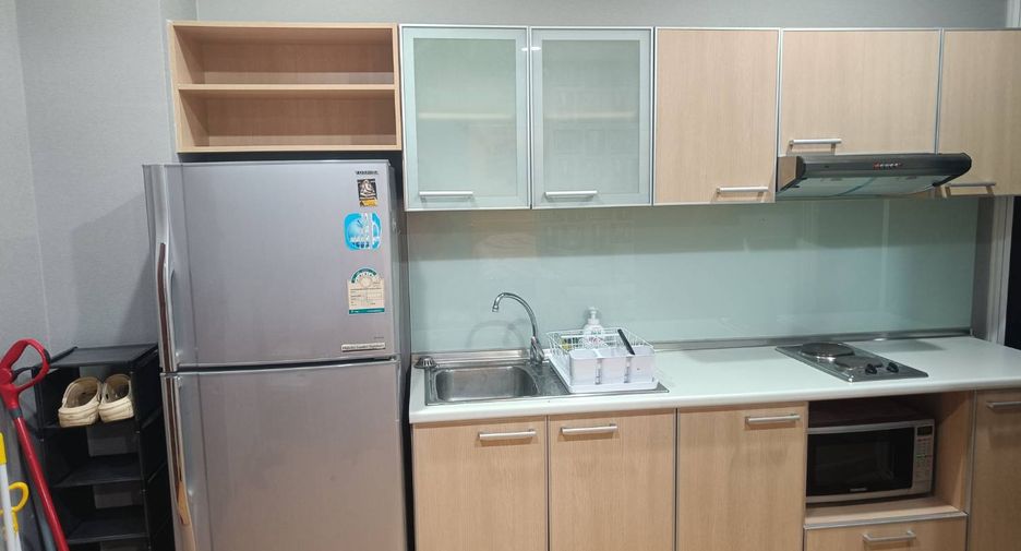 For rent 1 bed condo in Yan Nawa, Bangkok