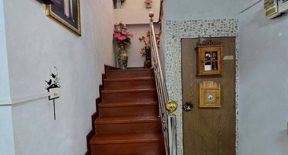Casa en venta de estudio en Khlong Sam Wa, Bangkok