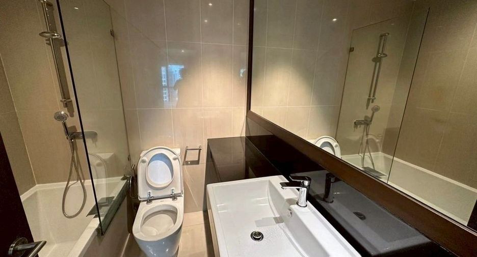 For rent and for sale 2 bedrooms condo in Sathon, Bangkok
