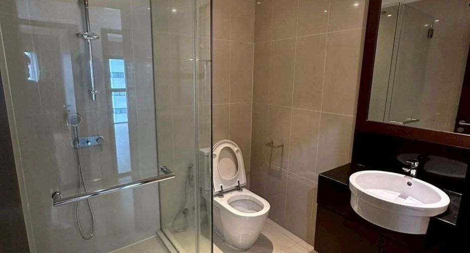 For rent and for sale 2 bedrooms condo in Sathon, Bangkok