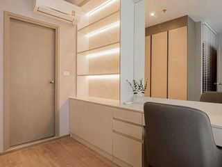 À louer et à vendre 2 chambres condo à Huai Khwang, Bangkok