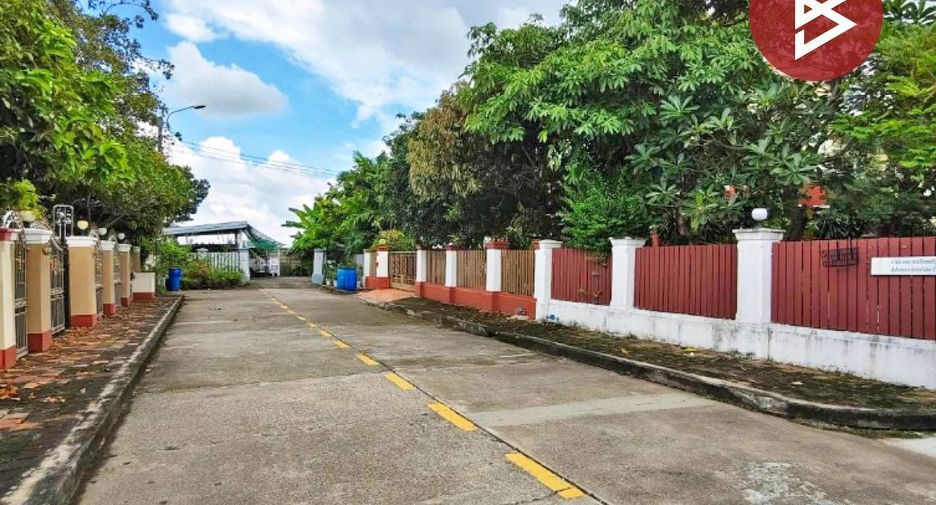 For sale 3 bedrooms house in Nong Chok, Bangkok