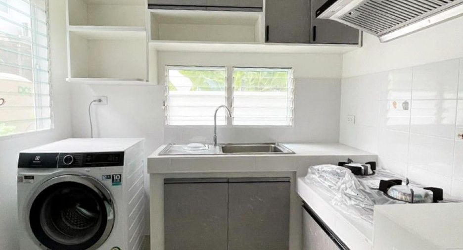 For sale 3 bedrooms house in Mueang Nakhon Ratchasima, Nakhon Ratchasima