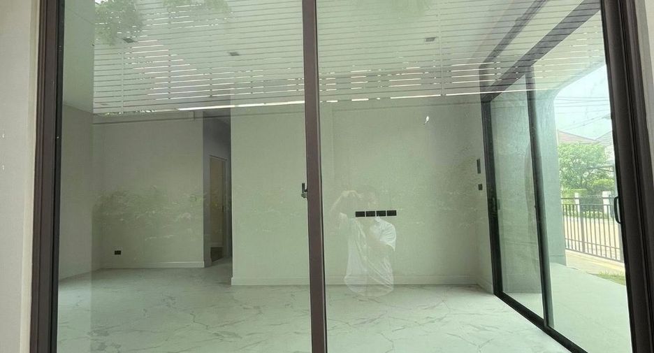 For sale 4 bedrooms house in Bang Kruai, Nonthaburi