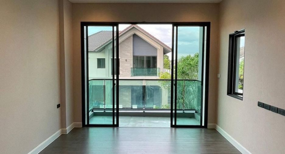 For sale 4 bedrooms house in Bang Kruai, Nonthaburi