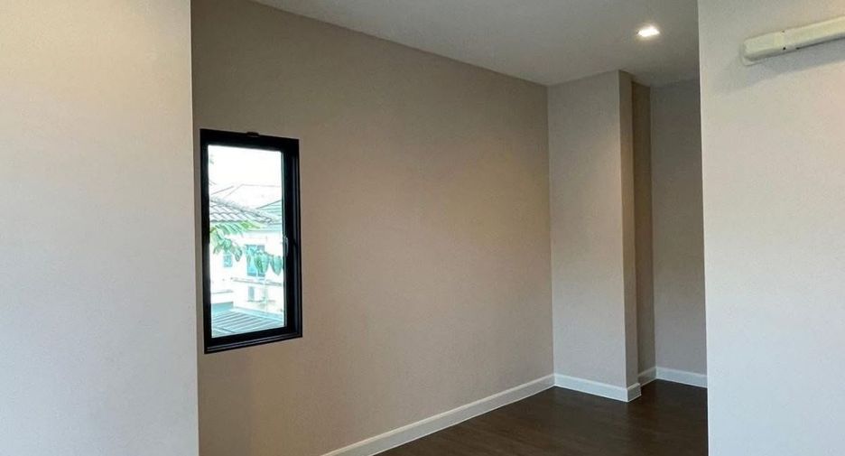 For sale 4 bedrooms house in Bang Kruai, Nonthaburi