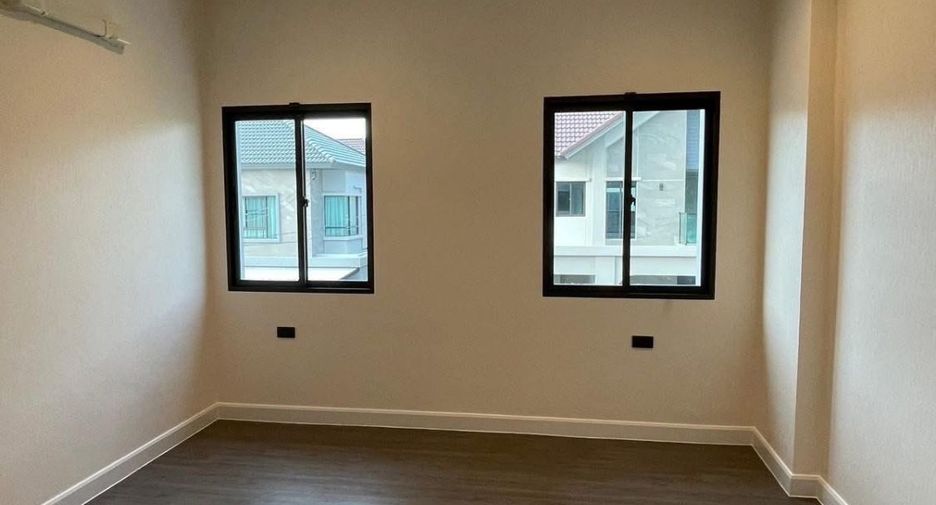 For sale 4 bedrooms house in Bang Kruai, Nonthaburi