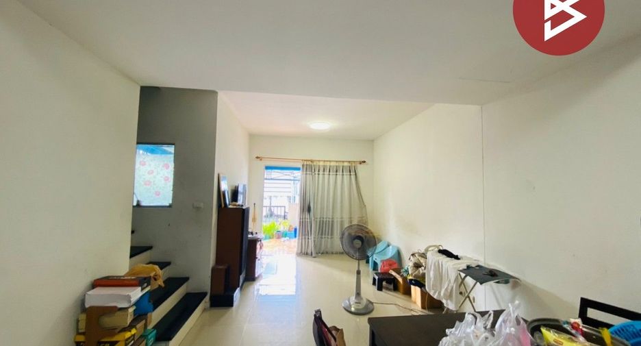À vendre 3 chambres maison de ville à Phra Pradaeng, Samut Prakan