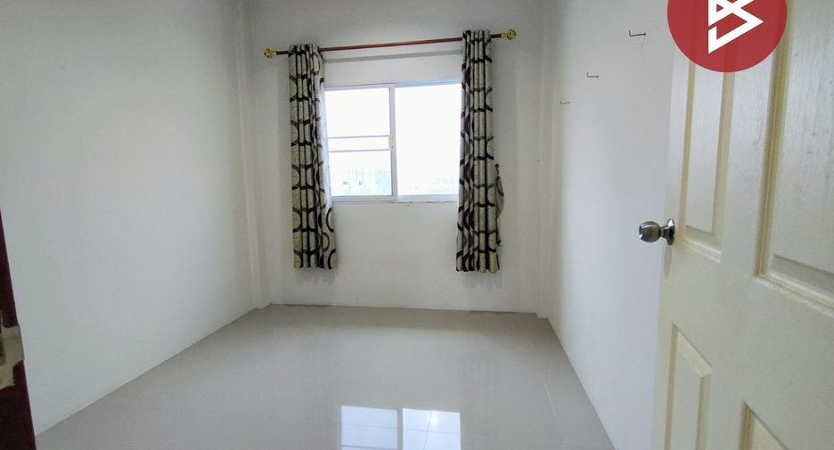 For sale 3 bedrooms townhouse in Mueang Samut Sakhon, Samut Sakhon