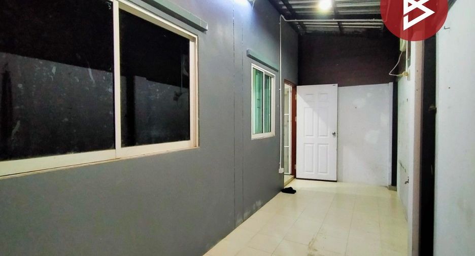 For sale 3 bedrooms townhouse in Mueang Samut Sakhon, Samut Sakhon