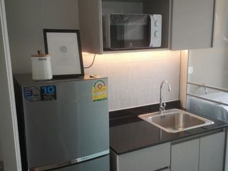 Condo en alquiler de 1 habitaciones en Phra Khanong, Bangkok