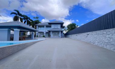 Casa en alquiler y en venta de 5 habitaciones en East Pattaya, Pattaya