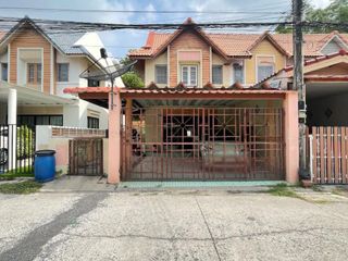 Casa adosada en venta de 3 habitaciones en Mueang Chon Buri, Chonburi