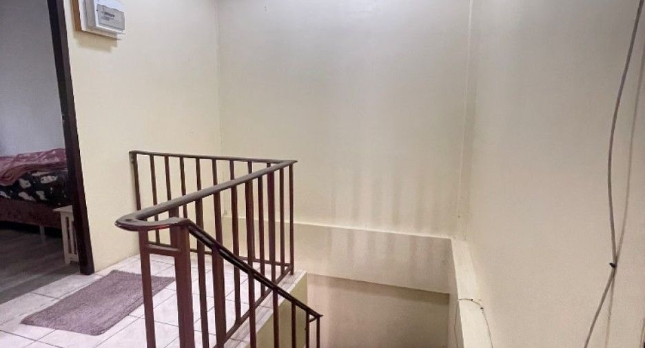 For sale 3 ベッドルーム townhouse in Mueang Chon Buri, Chonburi
