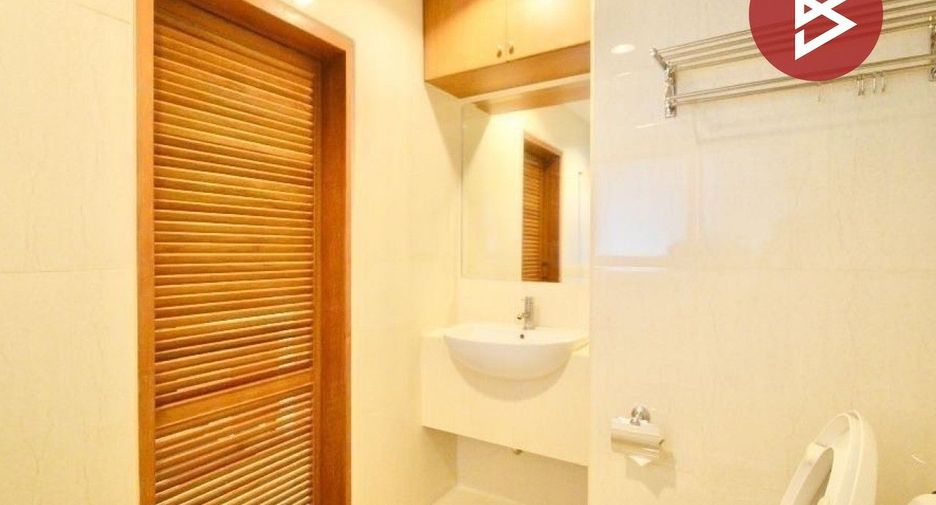 À vendre 1 chambre condo à Si Racha, Chonburi