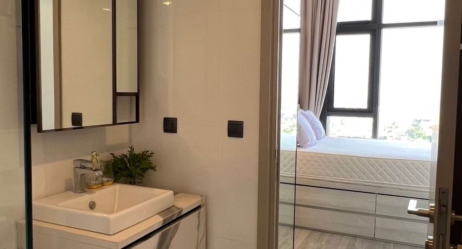 À louer 1 chambre condo à Phra Khanong, Bangkok