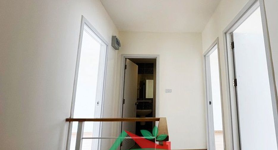 For sale 3 bedrooms townhouse in Mueang Nonthaburi, Nonthaburi