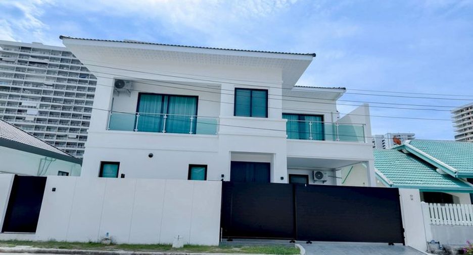 For sale 5 ベッドルーム villa in Pratumnak, Pattaya