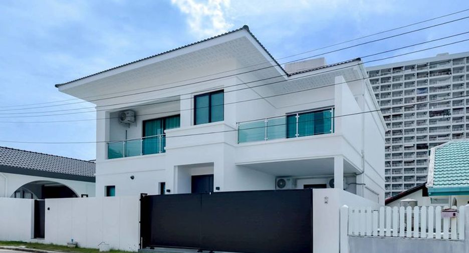 For sale 5 ベッドルーム villa in Pratumnak, Pattaya