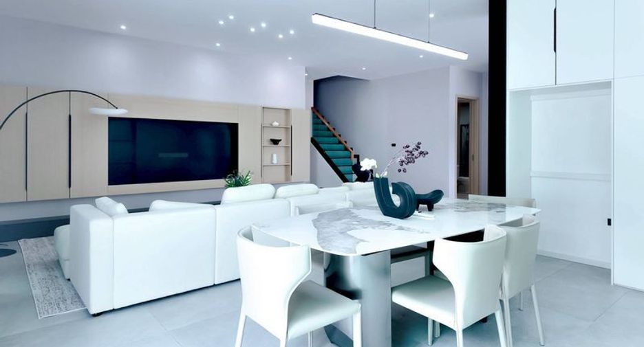 For sale 5 ベッドルーム villa in Pratumnak, Pattaya