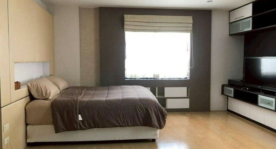 For rent and for sale 2 bedrooms condo in Khlong Toei, Bangkok