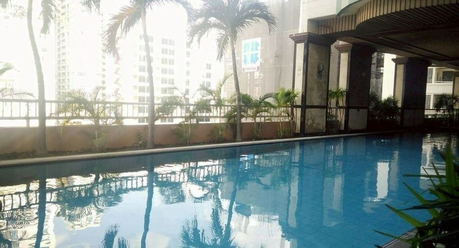 For rent and for sale 2 bedrooms condo in Khlong Toei, Bangkok
