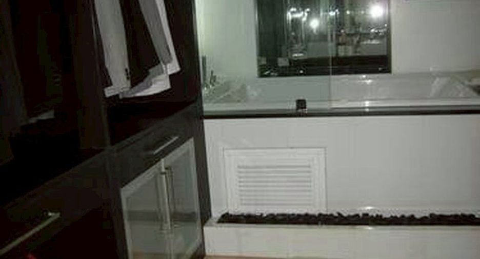 For rent and for sale 2 bedrooms condo in Khlong Toei, Bangkok