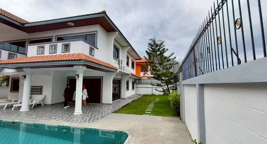 Villa en venta de 4 habitaciones en Jomtien, Pattaya