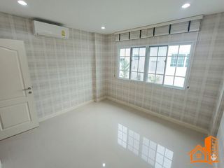 出租 4 卧室 独立屋 在 Mueang Pathum Thani, Pathum Thani