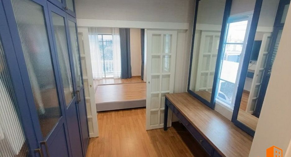 For rent 4 bedrooms house in Mueang Pathum Thani, Pathum Thani