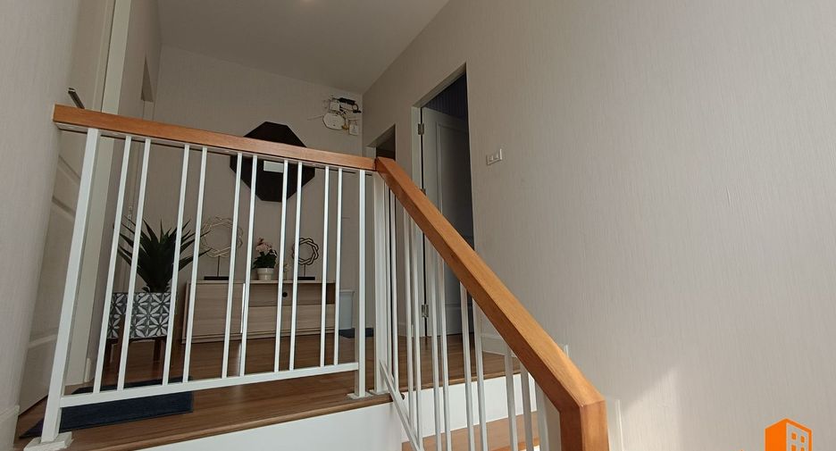 For rent 4 bedrooms house in Mueang Pathum Thani, Pathum Thani