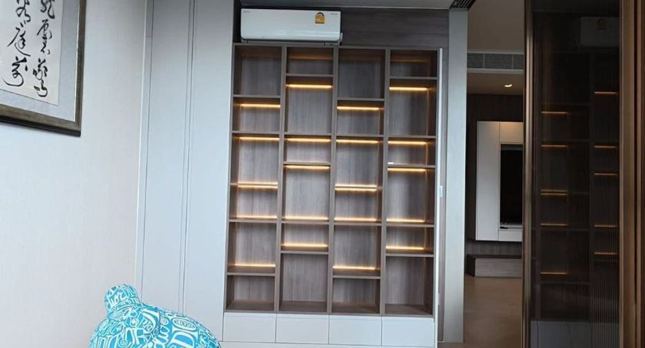 For rent and for sale 4 bedrooms condo in Sathon, Bangkok