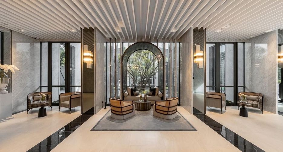 For rent and for sale 4 bedrooms condo in Sathon, Bangkok