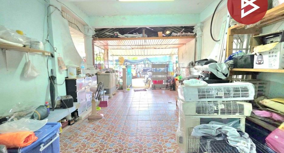 Reihenhaus zum Kauf mit 2 Zimmer in Si Racha, Chonburi