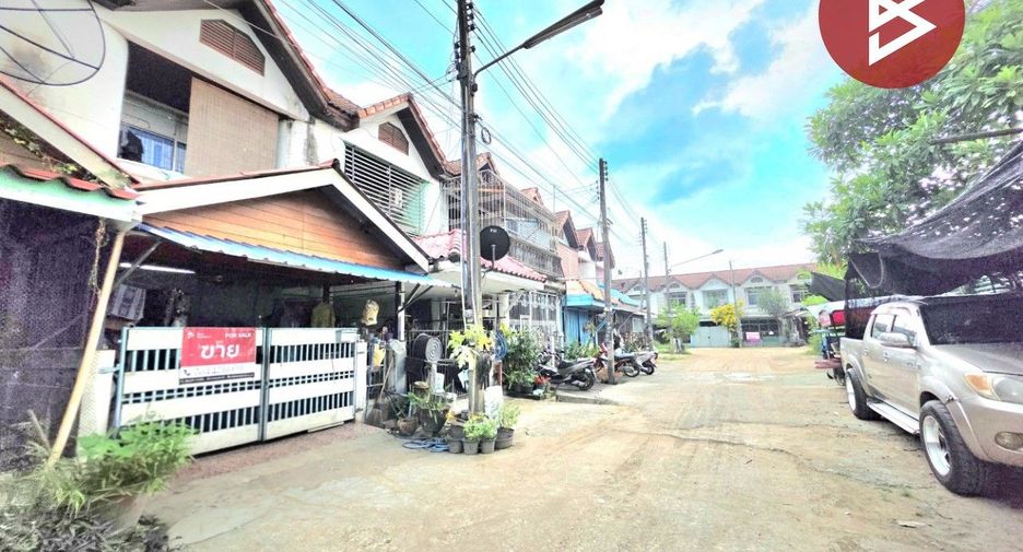 Reihenhaus zum Kauf mit 2 Zimmer in Si Racha, Chonburi