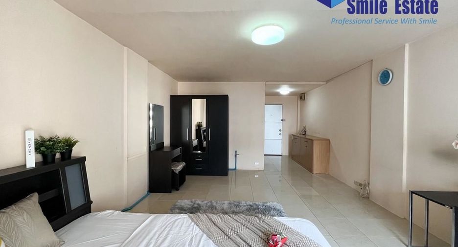 For sale 1 bed condo in Bang Kapi, Bangkok