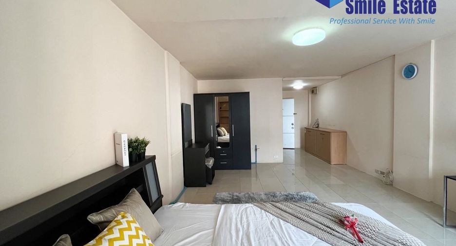 For sale 1 bed condo in Bang Kapi, Bangkok