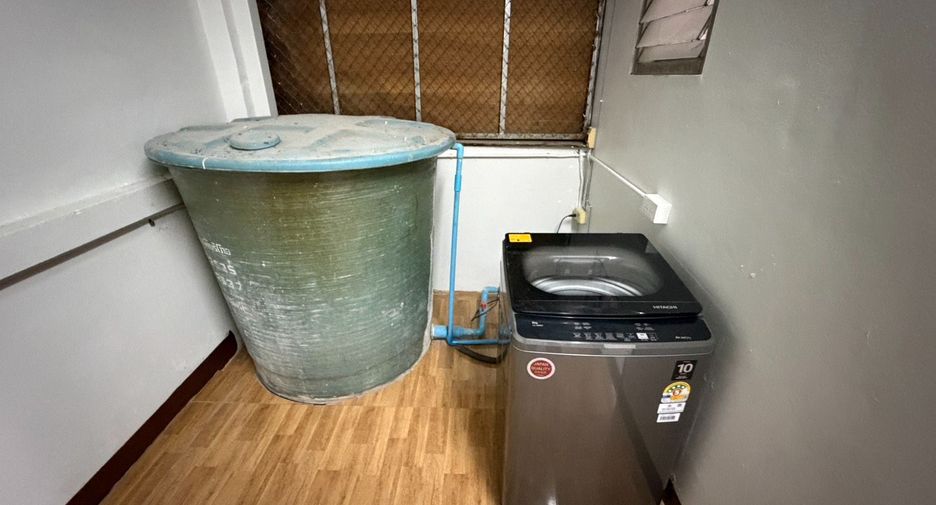 For rent 3 bedrooms townhouse in Hang Dong, Chiang Mai